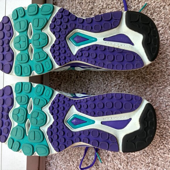 RunDisney New Balance 880V6 Mad Tea Party Sneakers - Picture 7 of 11